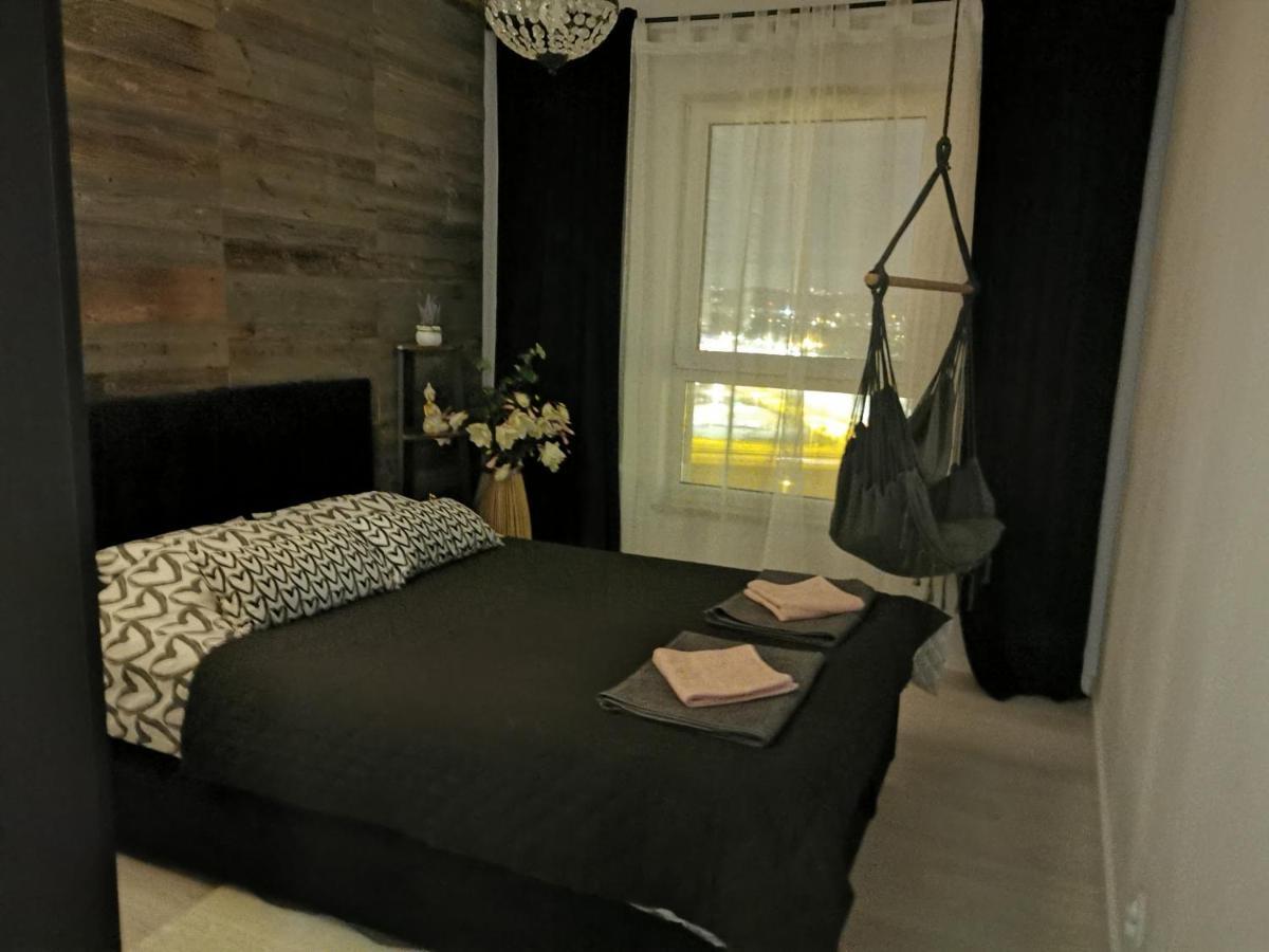 Apartament Przy Bursztynowym Stadionie Γκντανσκ Εξωτερικό φωτογραφία